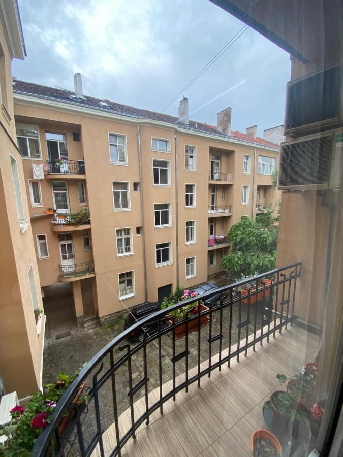 Cozy Apartment In Downtown Sofia - Tsar Samuil Street ภายนอก รูปภาพ