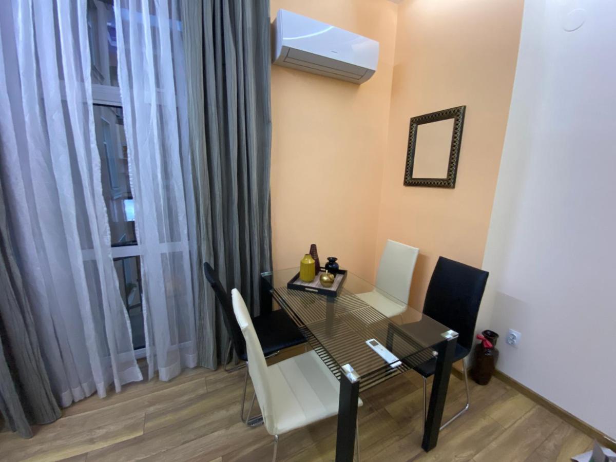 Cozy Apartment In Downtown Sofia - Tsar Samuil Street ภายนอก รูปภาพ