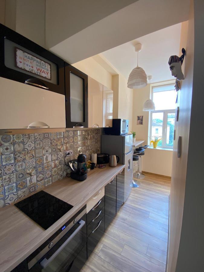Cozy Apartment In Downtown Sofia - Tsar Samuil Street ภายนอก รูปภาพ