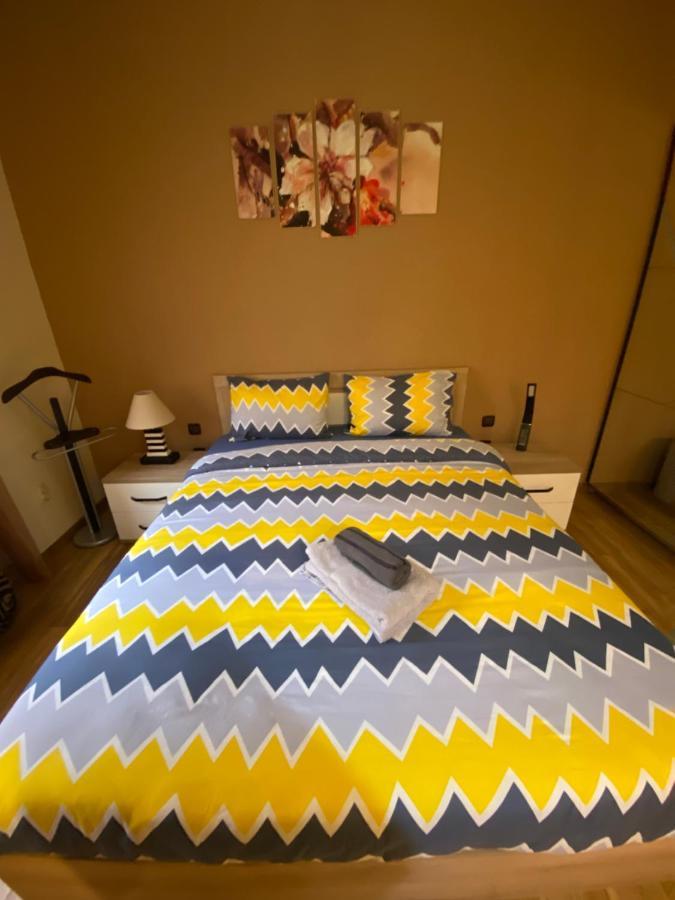 Cozy Apartment In Downtown Sofia - Tsar Samuil Street ภายนอก รูปภาพ